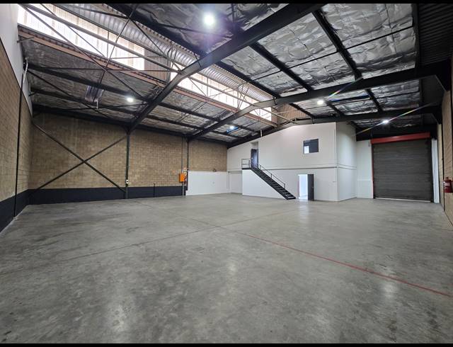 420M² WAREHOUSE TO LET IN MEADOWDALE